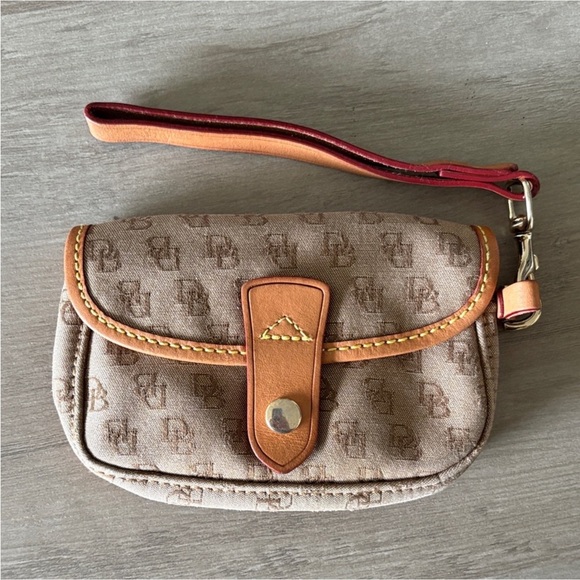 Dooney & Bourke Handbags - Dooney & Bourke Monogram Wristlet